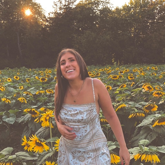 Meet your Posher, Carly - Picture 8 of 16